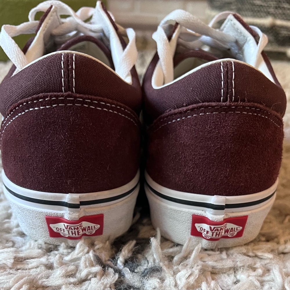 Vans Burgundy and White Old Skool men’s 9.5 w 11 Athletic Casual Shoes - Picture 7 of 7
